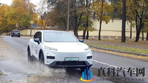 外媒试驾深蓝S05：为何这款中国电动车在白俄罗斯被疯抢？-1