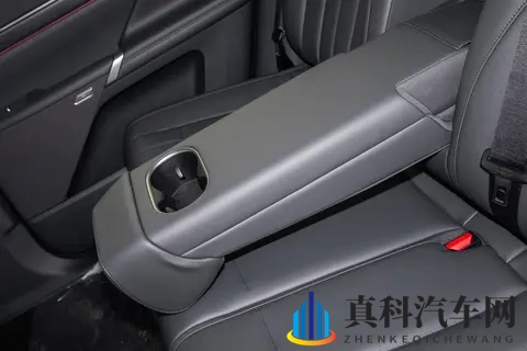 东风奕派eπ0082026款五座版，冰箱彩电+超级大五座，家用真香-3