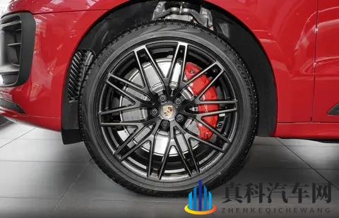 可运动、可舒适，提供三种动力系统，深度体验20T Macan-1