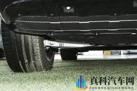 告别续航焦虑！星纪元ET用1615km续航和445%热效率说服了我-3