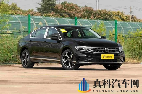 新车 方向盘回归物理按键_增华为HiCar 2026款大众迈腾B9实车亮相-3