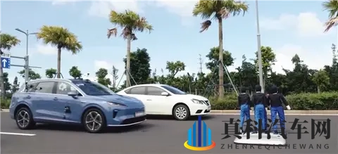 专家：我国组合驾驶辅助技术水平已在国际领先-1