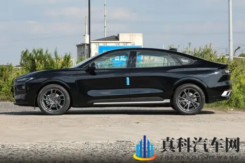 20T爆254马力，吃92粗粮，试驾体验福特蒙迪欧，值不值得购买？-1