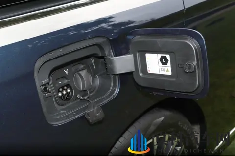 一对三胎家庭的真实选择:26款岚图梦想家PHEV-2