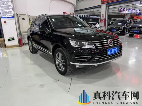 16万多拿下大众途锐，V6引擎+四驱，硬派越野也能家用-3