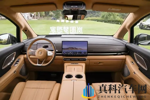 26 款岚图梦想家:华为 ADS 4+800V+5C 超充,3299 万起,选MPV必看-2