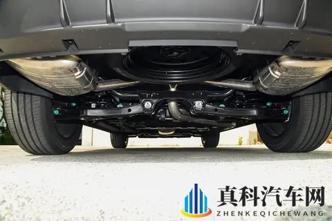 999万起买七座SUV，能装能省，还越级豪华？-3