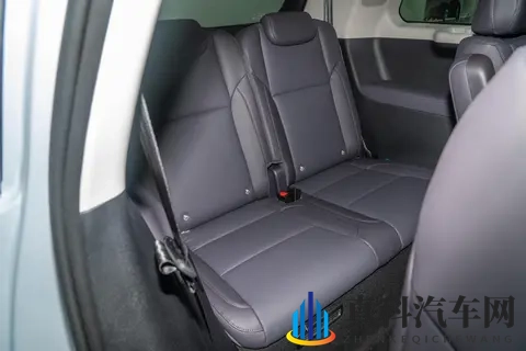 零跑C16增程式：激光雷达智尊版6座，20万以内的新能源SUV-2