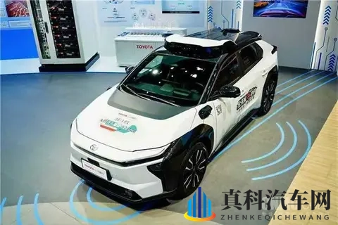 L4级无人驾驶来了!丰田与小马智行量产版铂智4X亮相-1