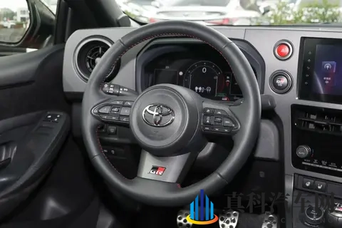玩车一族看过来，40万预算，你会买思域TYPE R，还是丰田GR YARIS？-2