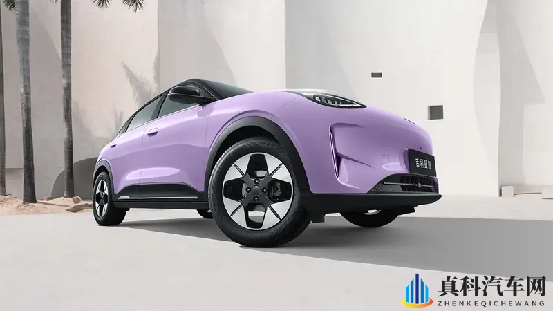 能装聪明还好开,吉利星愿重新定义“入门即高配”-1