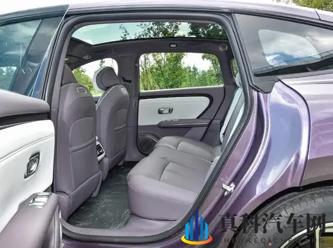 长安启源A06正式上市！1099万起，800V快充+激光雷达引爆价格战-1