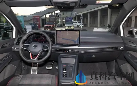 想买性能“小钢炮”,不妨看看26款高尔夫GTI,德系调校有韵味?-3