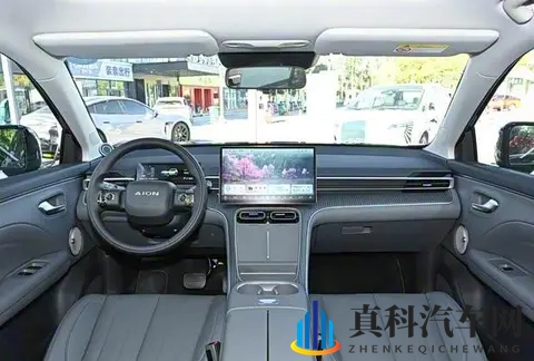 男男十八禁 啪啪网站：汽车安全与创新：揭秘汽车界的“禁忌”与突破-3