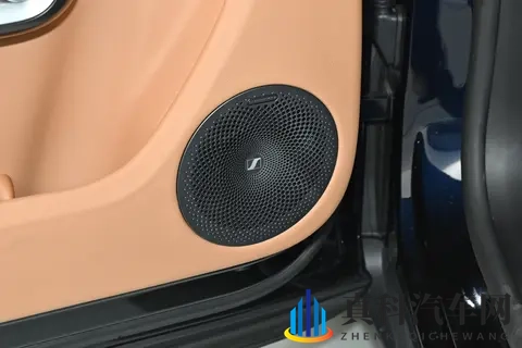 1699万起,3挡雷神电混+44L油耗,这台SUV真香!-3