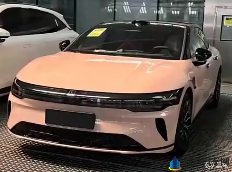 新款极氪007预计26年二季度上市 向极氪007GT看齐-1