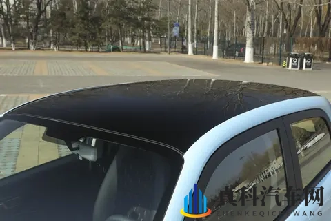 零跑 T03 续航真不虚?市区通勤一周一充,快充半小时补电-2