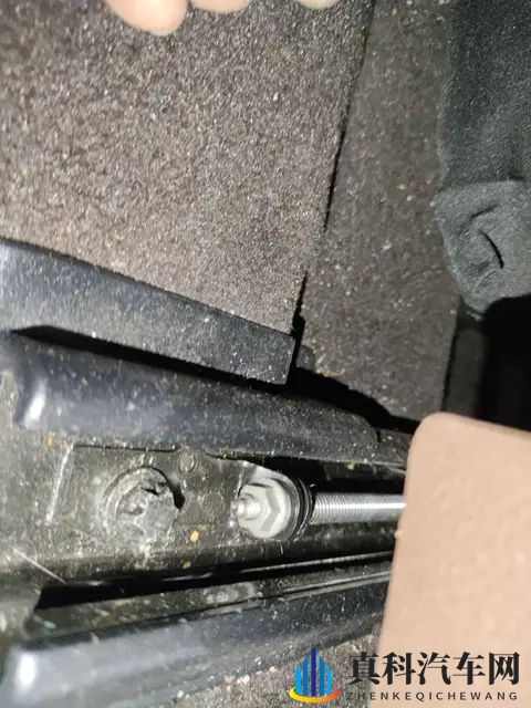 7万公里一手奔驰E200L,18万不到的商务座驾-2