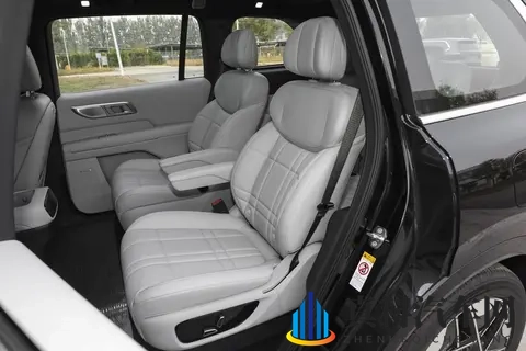 15 分钟快充 + 310km 纯电续航！深蓝 S09，通勤郊游都适配-2