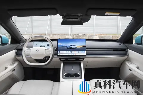 15万买车别纠结，这款直接解决所有痛点？体验东风奕派eπ007+-2
