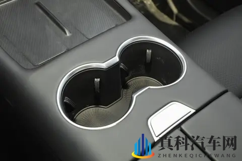 续航230km，四驱版不到12万，还能露营，这款插混SUV适合你-1