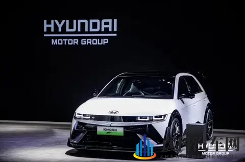 现代 IONIQ 5 N DK 限定版亮相 2025 进博会-2