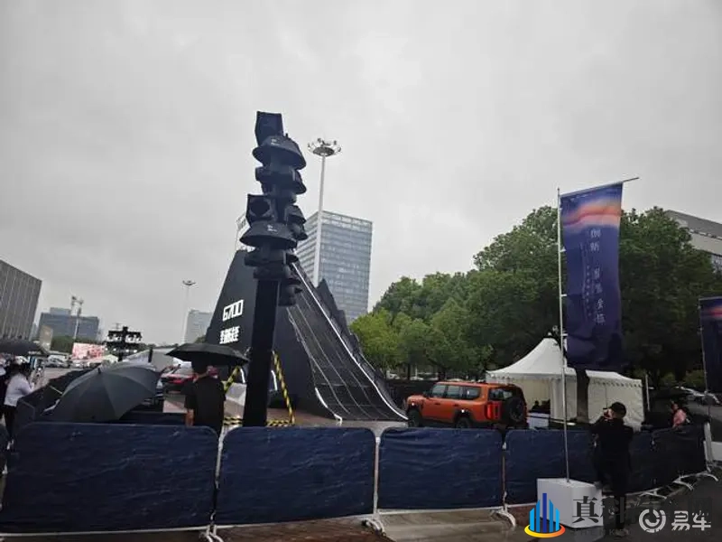 一觉醒来,又有一款六座SUV要上市了-1