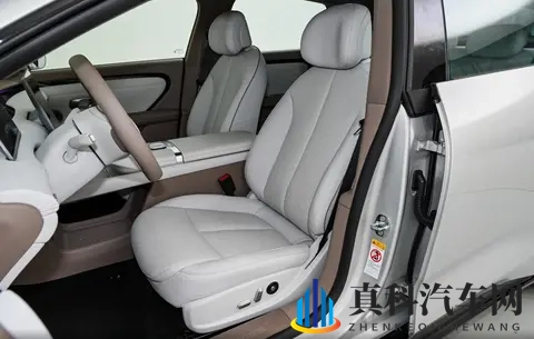 看过长安启源A06，才明白高级感不必昂贵，舒适感触手可及-2