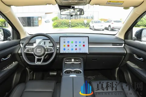 蓝电 E5 PLUS ，12万级插混SUV，带四驱、后排大屏，预售限时优惠2万-2