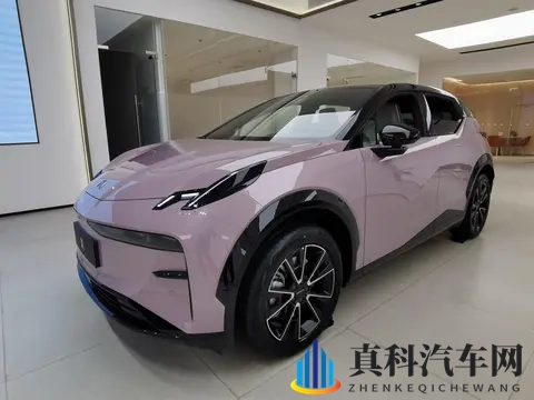 焕新极氪X到店,增新配色+一体式中岛,配496马力_续航530km-2