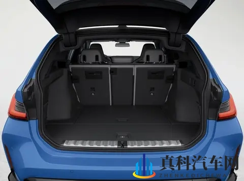 30T动力,零百36秒,旅行版宝马M3卖9439万值不值?-1