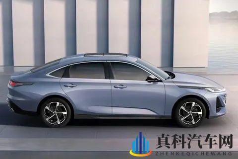 逸动还是帝豪？经济型家用轿车对比，看完就知道怎么选-1