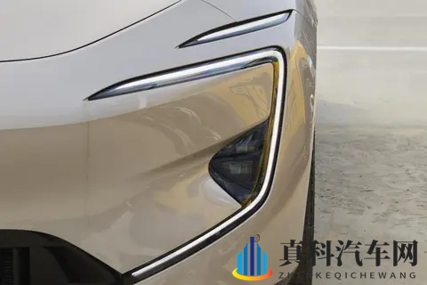 阿维塔又出新车！标配4颗激光雷达+华为乾崑ADS 4，限时2599万起-3