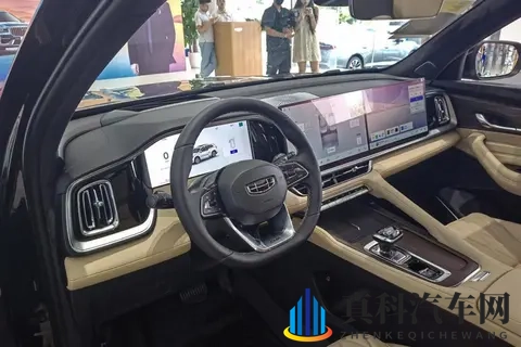 燃油车市场下滑，吉利星越L却卖得不错，新款又升级了啥？-2