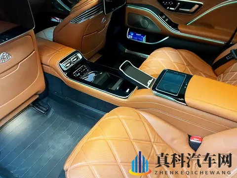 迈巴赫S480新车落地升级行政四座马鞍,享受高配车型一样的效果-3