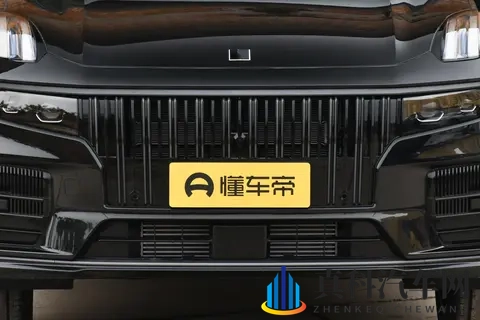 买家庭用车别着急，先看看这款，空间大，配置实用，价格实惠-2