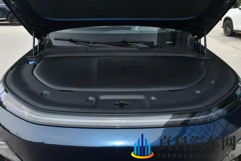 家庭出行就选深蓝S09，空间大、配置高、动力强，性价比还超高！-2