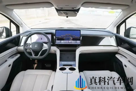 纯电续航218km,增配激光雷达+云辇C,2026款比亚迪夏官宣-3