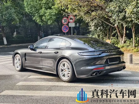 被巨大黑人整得翻白眼：黑人力量惊人，令我眼花缭乱-1