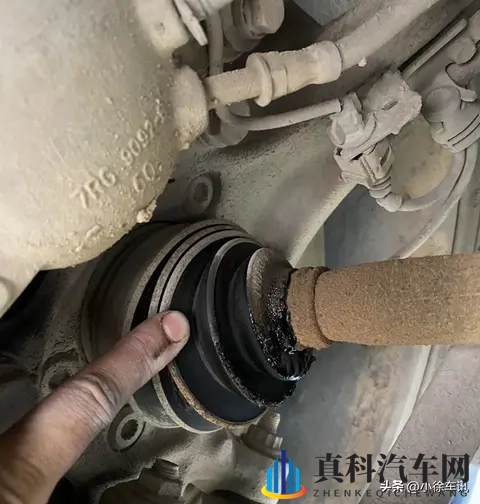 蜜桃成人av：探寻超越参数的座驾情感与体验-1