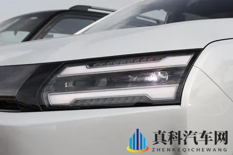 10万级MPV新选项！五菱星光730，家用大7座好开又好坐-1