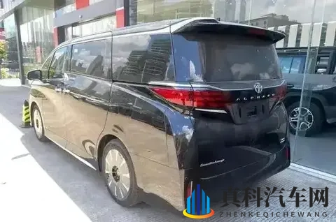 236万的埃尔法来了,这次你还买雷克萨斯LM吗?-1