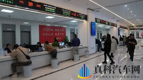 副驾驶没人扣3分？超速全部改扣6分？交警部门回应-2