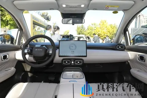 500公里续航、99秒换电！京东“1号车”还有华为云车机-1