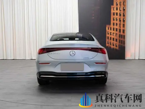 奔驰纯电CLA要来了，国产车围剿下它能活吗？豪华品牌最后的倔强-3