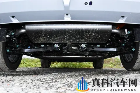 10多万买旅行小房车，15T插混+2820mm轴距，试驾捷途山海L7 PLUS-2