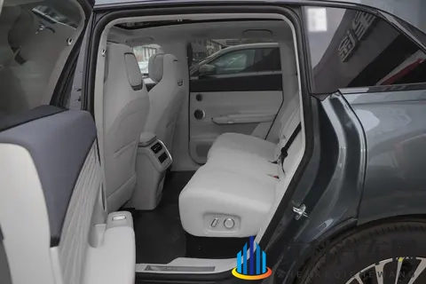 2025款星纪元ET增程+纯电  猎鹰辅助驾驶+飞鱼底盘  11月又有专属权益-2