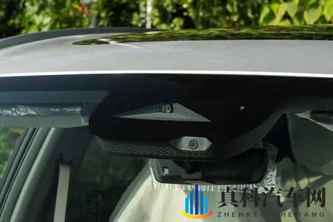 东风奕派eπ008增程超阔版五座:为全家出行打造的移动空间-3