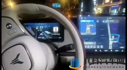 华为智驾封神!岚图知音家庭试驾爆赞-3