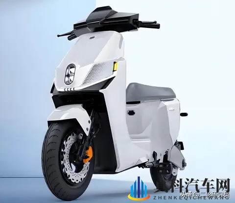 绿源S90-D:12项专利电机+3种动力模式，真能颠覆摩旅？-3